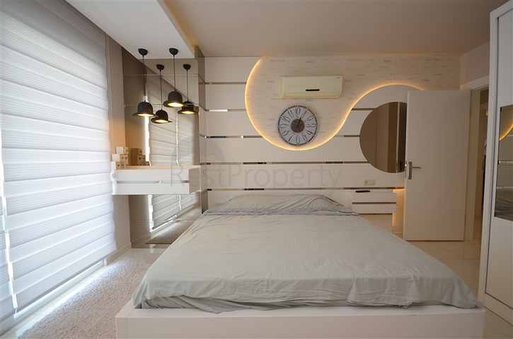 شقة فاخرة للبيع - ضمن مجمع حديث -في مهموتلار / الانيا 