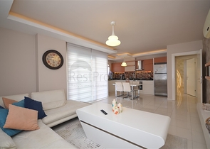 شقة فاخرة للبيع - ضمن مجمع حديث -في مهموتلار / الانيا 