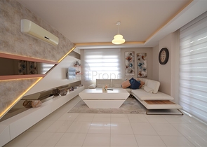 شقة فاخرة للبيع - ضمن مجمع حديث -في مهموتلار / الانيا 