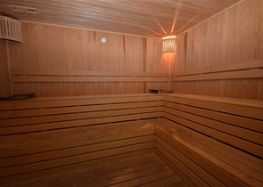 شقة فاخرة للبيع - ضمن مجمع حديث -في مهموتلار / الانيا 