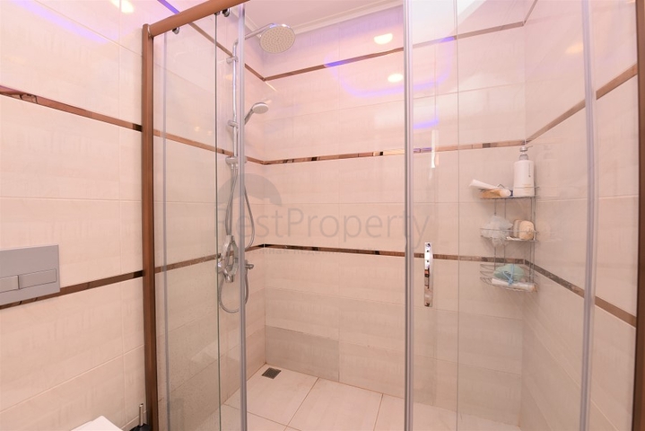 مجمع فاخر حديث - شقة طابق مرتفع -2 غرفة وصالة -في مهموتلار / الانيا 