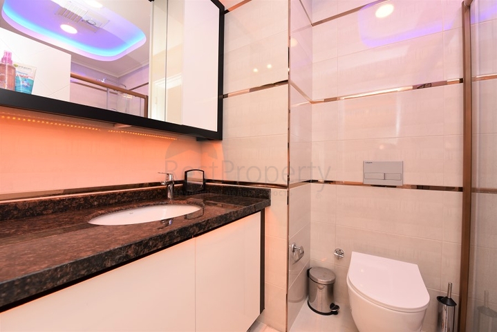 مجمع فاخر حديث - شقة طابق مرتفع -2 غرفة وصالة -في مهموتلار / الانيا 