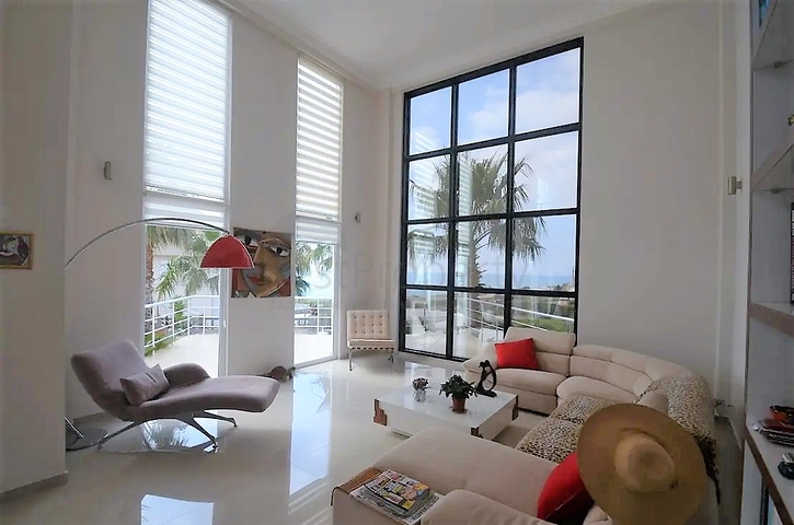 اطلالة بحر - فيلا مستقلة - مسبح خاص -في ديمرتاش / الانيا 