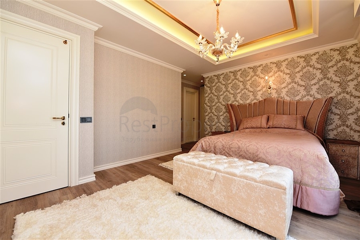 شقة الفخامة والتميز -3 غرف وصالة -مجمع فاخر -في مركز الانيا 