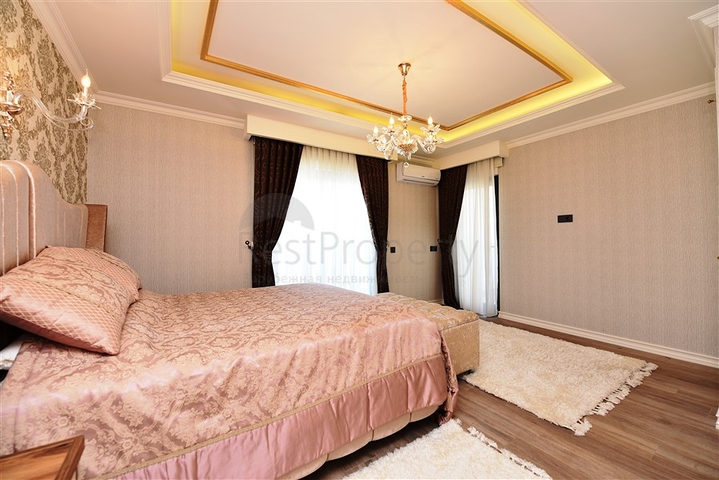 شقة الفخامة والتميز -3 غرف وصالة -مجمع فاخر -في مركز الانيا 