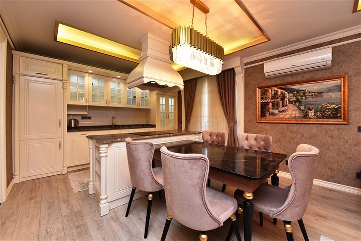 شقة الفخامة والتميز -3 غرف وصالة -مجمع فاخر -في مركز الانيا 