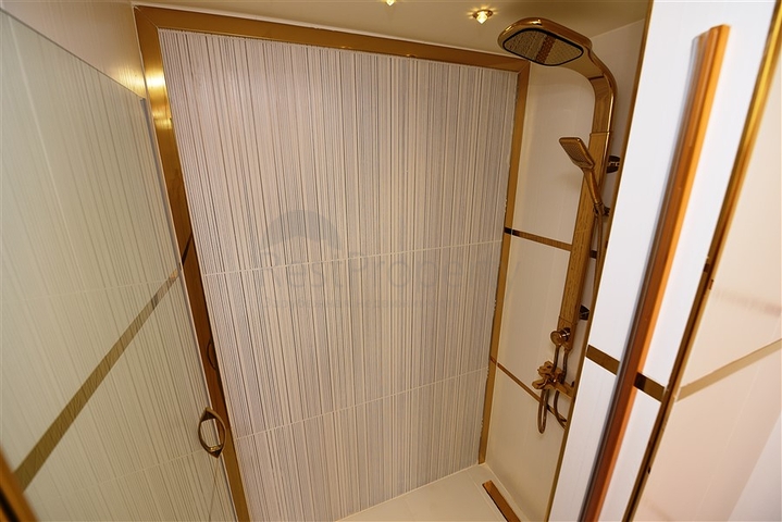 شقة الفخامة والتميز -3 غرف وصالة -مجمع فاخر -في مركز الانيا 