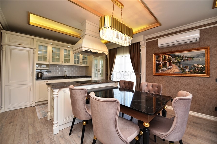 شقة الفخامة والتميز -3 غرف وصالة -مجمع فاخر -في مركز الانيا 