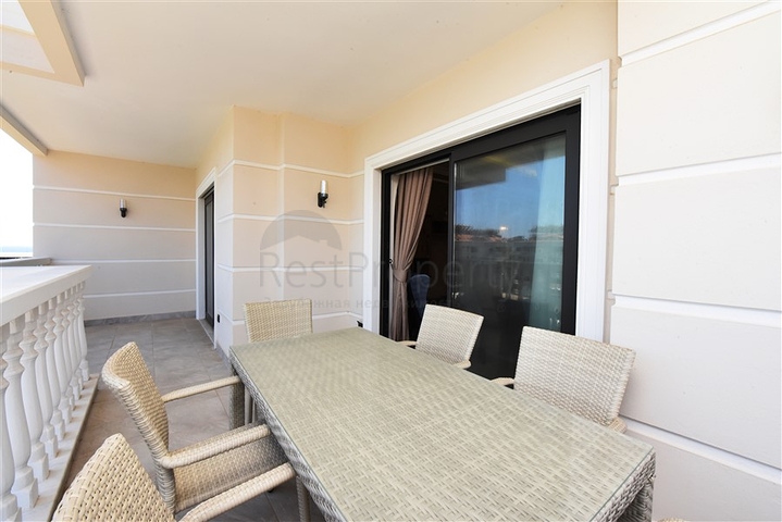 شقة الفخامة والتميز -3 غرف وصالة -مجمع فاخر -في مركز الانيا 