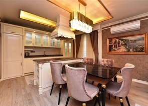 شقة الفخامة والتميز -3 غرف وصالة -مجمع فاخر -في مركز الانيا 