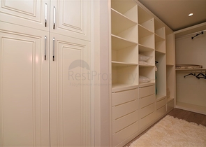 شقة الفخامة والتميز -3 غرف وصالة -مجمع فاخر -في مركز الانيا 