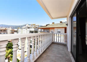 شقة الفخامة والتميز -3 غرف وصالة -مجمع فاخر -في مركز الانيا 