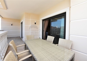 شقة الفخامة والتميز -3 غرف وصالة -مجمع فاخر -في مركز الانيا 