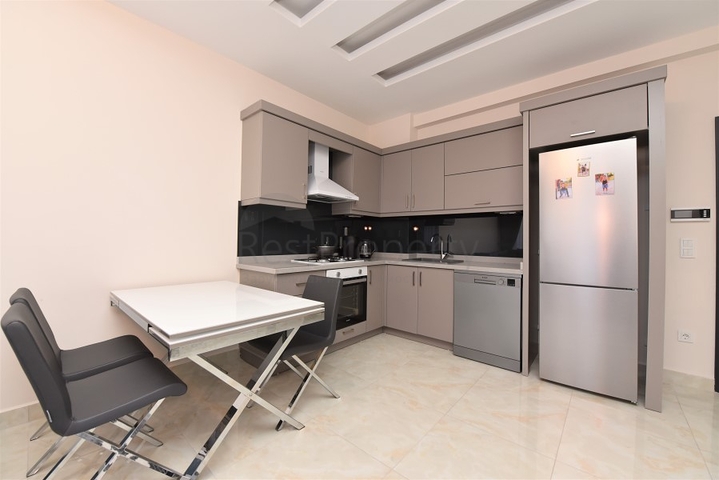 شقة فاخرة - غرفة نوم وصالة -مفروشة -في مهموتلار / الانيا