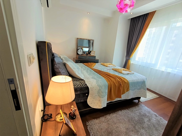 شقة غرفة وصالة انيقة  - ضمن مجمع سكني في منطقة حيوية -مهموتلار / الانيا 