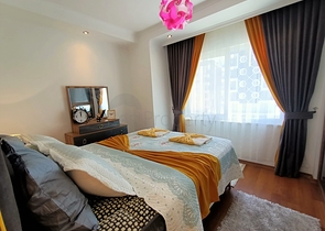 شقة غرفة وصالة انيقة  - ضمن مجمع سكني في منطقة حيوية -مهموتلار / الانيا 