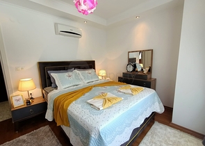 شقة غرفة وصالة انيقة  - ضمن مجمع سكني في منطقة حيوية -مهموتلار / الانيا 