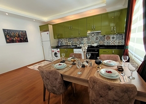 شقة غرفة وصالة انيقة  - ضمن مجمع سكني في منطقة حيوية -مهموتلار / الانيا 