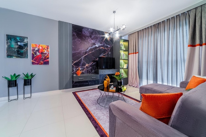 مجمع فاخر -شقة غرفة وصالة -مفروشة -في كاستل / الانيا 