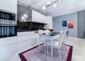 مجمع فاخر -شقة غرفة وصالة -مفروشة -في كاستل / الانيا 