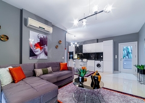 مجمع فاخر -شقة غرفة وصالة -مفروشة -في كاستل / الانيا 