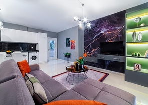 مجمع فاخر -شقة غرفة وصالة -مفروشة -في كاستل / الانيا 