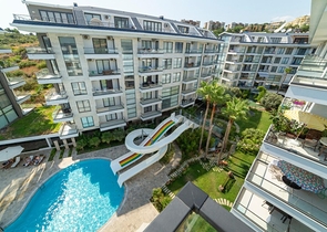 مجمع فاخر -شقة غرفة وصالة -مفروشة -في كاستل / الانيا 