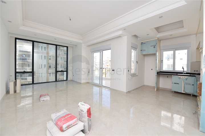 شقة جديدة - 2 غرفة وصالة -مجمع سكني فاخر -في مهموتلار / الانيا 