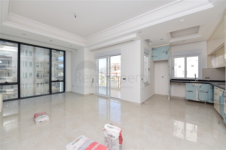 شقة جديدة - 2 غرفة وصالة -مجمع سكني فاخر -في مهموتلار / الانيا 