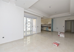 شقة جديدة - 2 غرفة وصالة -مجمع سكني فاخر -في مهموتلار / الانيا 