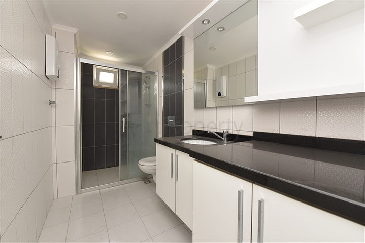 شقة غرفة وصالة -ضمن مجمع يضم كافة الخدمات -في افسلار / الانيا