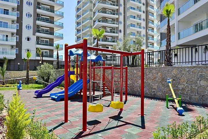 شقة غرفة وصالة -ضمن مجمع يضم كافة الخدمات -في افسلار / الانيا