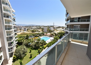 شقة غرفة وصالة -ضمن مجمع يضم كافة الخدمات -في افسلار / الانيا