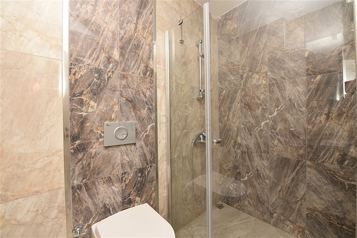 اطلالة بحر مباشرة -شقة غرفتين وصالة -مفروشة -في كاستل / الانيا 