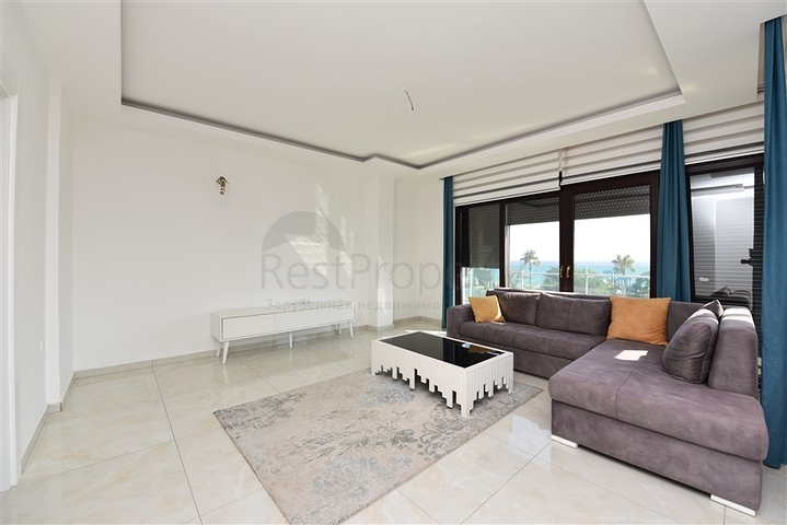 اطلالة بحر مباشرة -شقة غرفتين وصالة -مفروشة -في كاستل / الانيا 