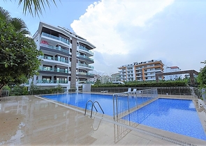 اطلالة بحر مباشرة -شقة غرفتين وصالة -مفروشة -في كاستل / الانيا 