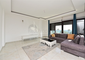 اطلالة بحر مباشرة -شقة غرفتين وصالة -مفروشة -في كاستل / الانيا 