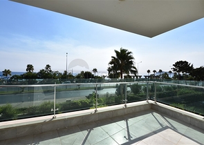 اطلالة بحر مباشرة -شقة غرفتين وصالة -مفروشة -في كاستل / الانيا 