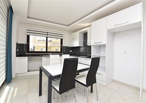 اطلالة بحر مباشرة -شقة غرفتين وصالة -مفروشة -في كاستل / الانيا 