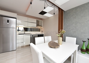 اطلالة بحر - شقة غرفة وصالة - ضمن مجمع 5 نجوم -في كارجي جاك / الانيا 