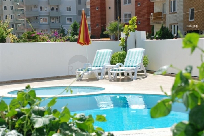 قريبة من البحر والخدمات -شقة غرفة وصالة مفروشة -في اوبا / الانيا