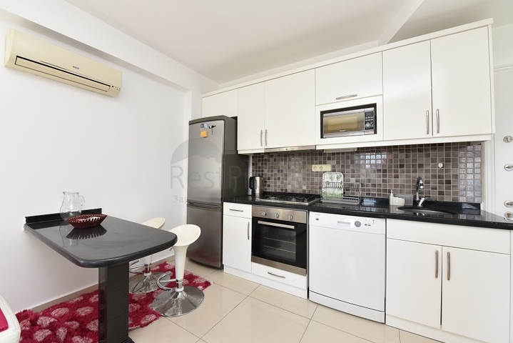 قريبة من البحر والخدمات -شقة غرفة وصالة مفروشة -في اوبا / الانيا