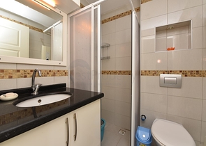 قريبة من البحر والخدمات -شقة غرفة وصالة مفروشة -في اوبا / الانيا