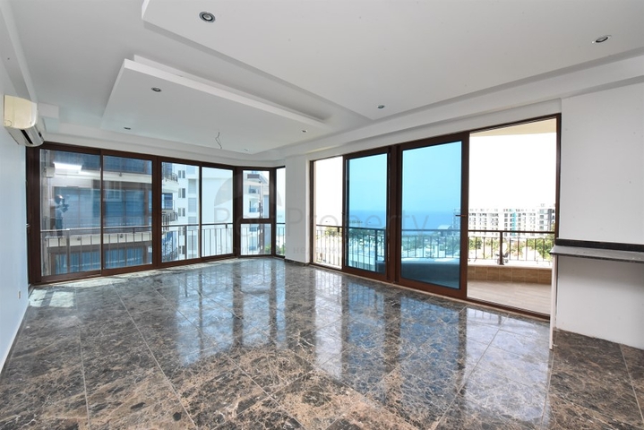 شقق باطلالة بحر في الانيا - تصميم 1+2 - في كارجي جاك / الانيا 