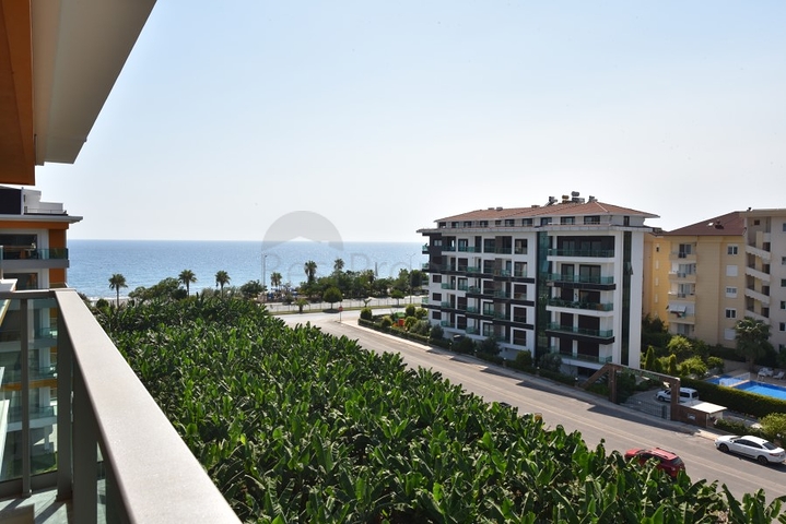 اطلالة بحر - دوبلكس ضمن مجمع جديد فاخر على البحر مباشرة -كاستل / الانيا 