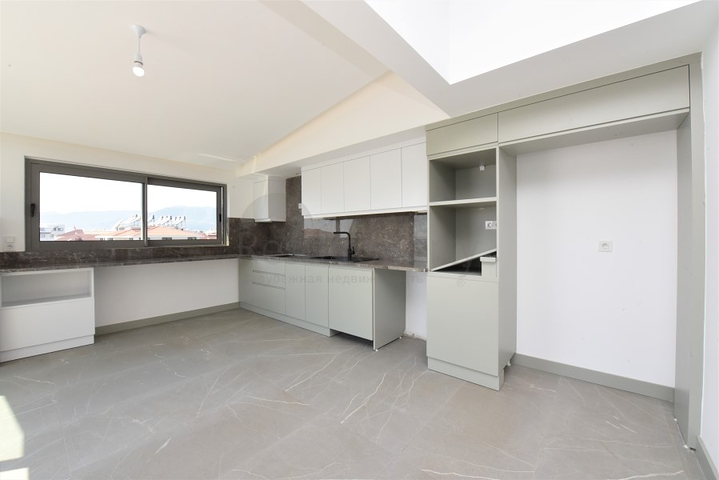 اطلالة بحر - دوبلكس ضمن مجمع جديد فاخر على البحر مباشرة -كاستل / الانيا 