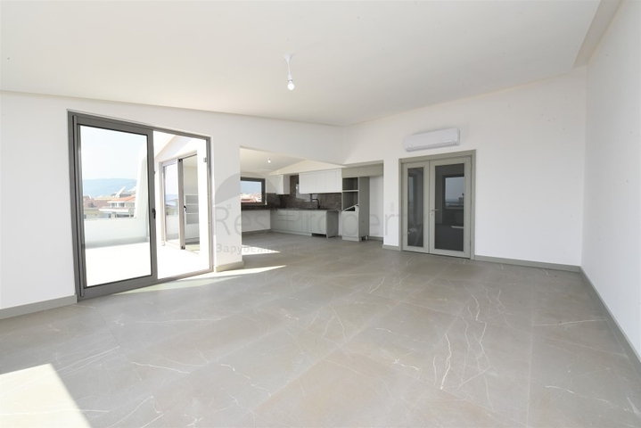 اطلالة بحر - دوبلكس ضمن مجمع جديد فاخر على البحر مباشرة -كاستل / الانيا 