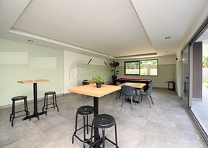 اطلالة بحر - دوبلكس ضمن مجمع جديد فاخر على البحر مباشرة -كاستل / الانيا 