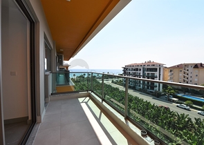 اطلالة بحر - دوبلكس ضمن مجمع جديد فاخر على البحر مباشرة -كاستل / الانيا 