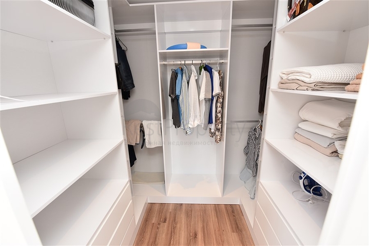 شقق اطلالة بحر في الانيا - تصميم 1+3- مطبخ منفصل - شاطئ كليوباترا / الانيا 